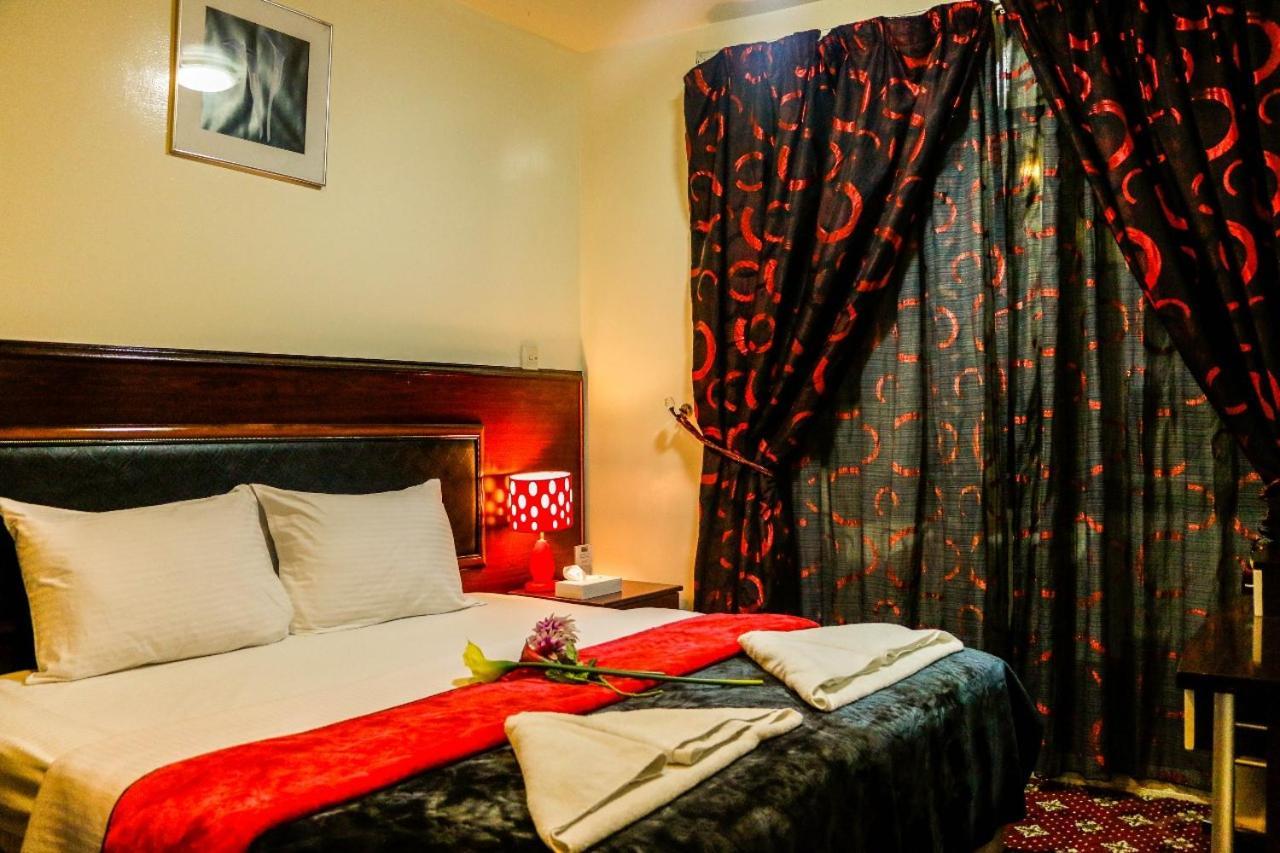 Karoon Hotel Dubai Exterior photo